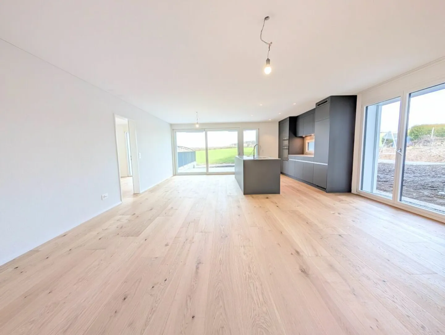 Votre refuge dans le vert avec panorama sur l'Uetliberg - Photo 2 sur 17