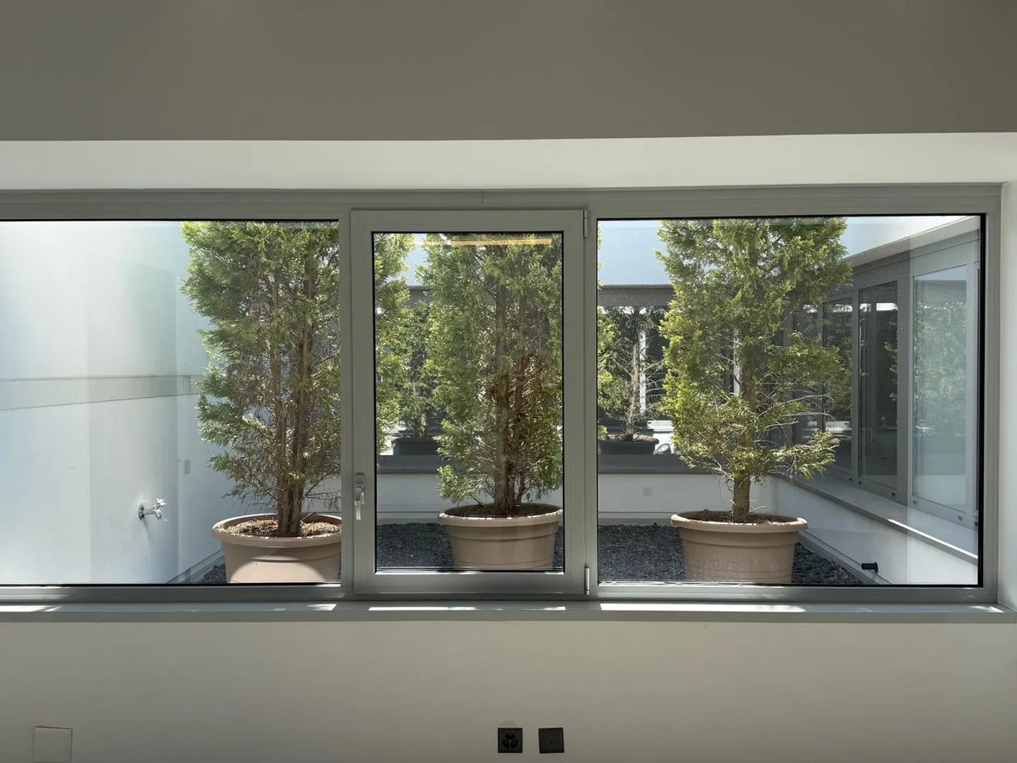 Modern 96 sqm Office at the new BEDART Center in Bedano - Photo 4 of 6