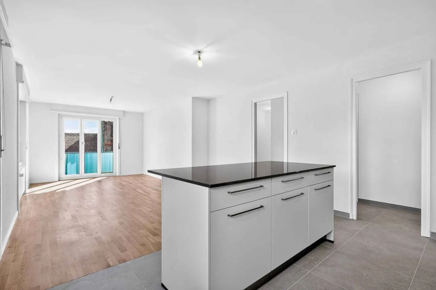 NEU! Wunderschöne 3,5-Zimmer-Wohnung komplett renoviert - Foto 1 von 8