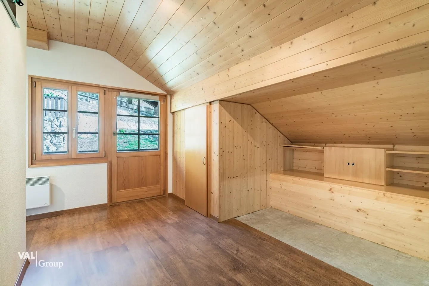 Charmante 5.5-Zimmer-Wohnung mit Garten und traumhafter Bergsicht in Staldenried - Photo 11 sur 13