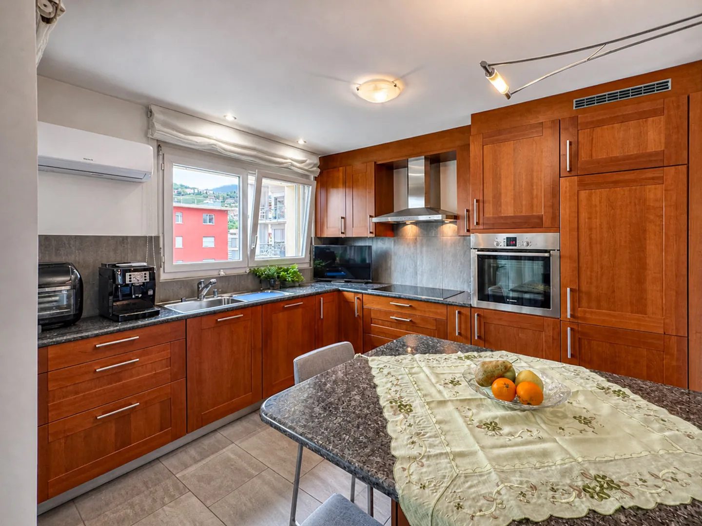 Grand appartement à Pregassona - Photo 3 sur 10