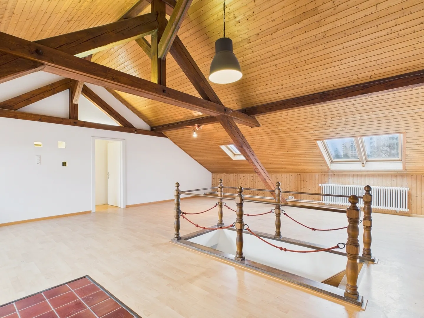 Appartamento maisonette attraente e molto grande di 173 m2 ad Allschwil, BL - Affitto limitato a 24 mesi fino alla fine del 2027 - Foto 11 di 13