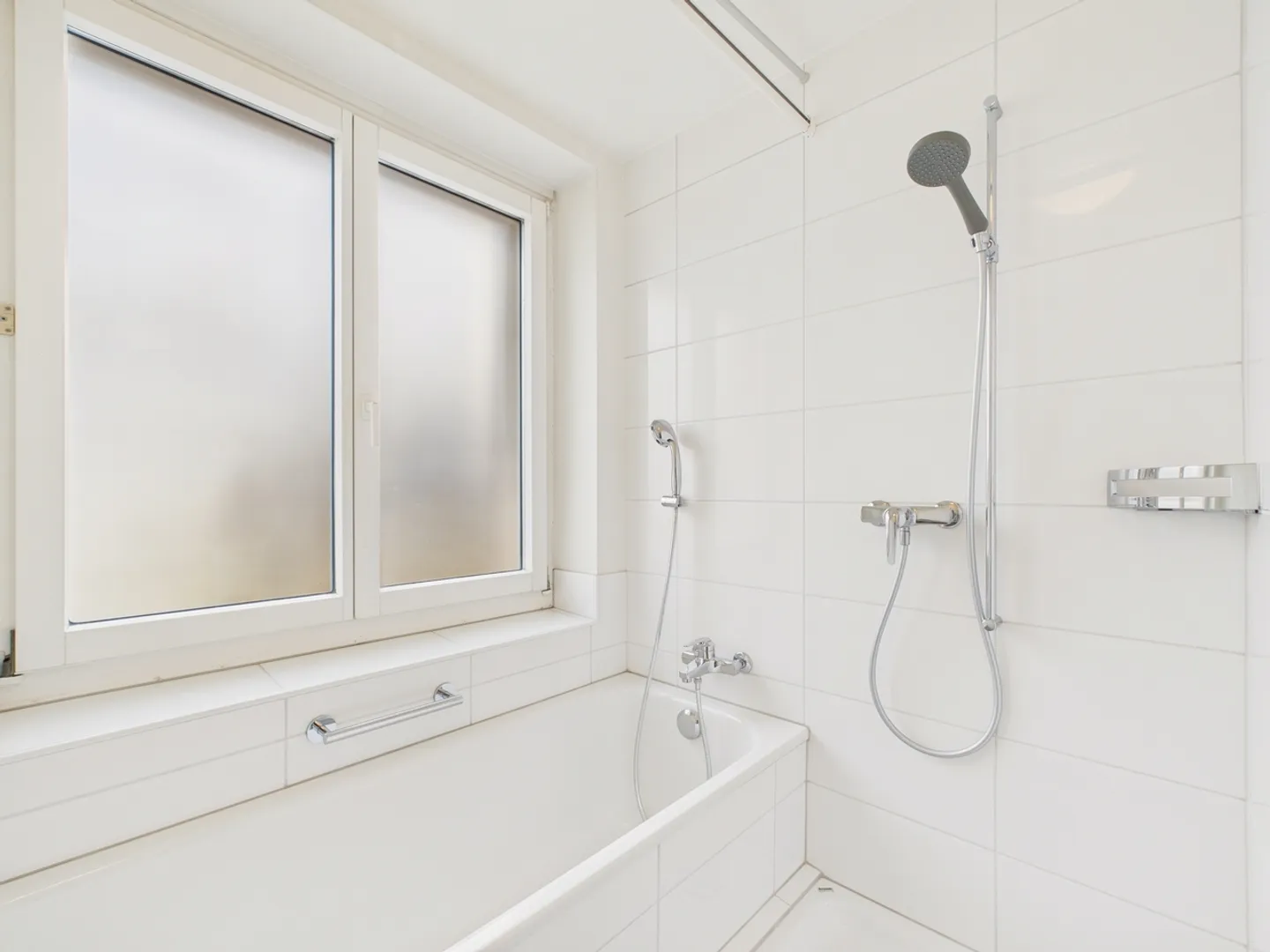 Appartamento maisonette attraente e molto grande di 173 m2 ad Allschwil, BL - Affitto limitato a 24 mesi fino alla fine del 2027 - Foto 12 di 13