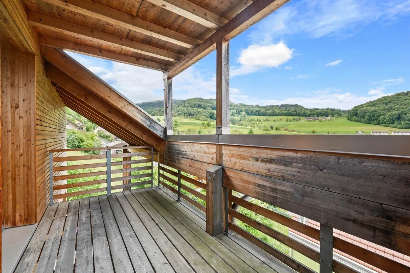 Exclusive South Slope Location: Detached Single-Family House with Panorama - Photo 16 of 20