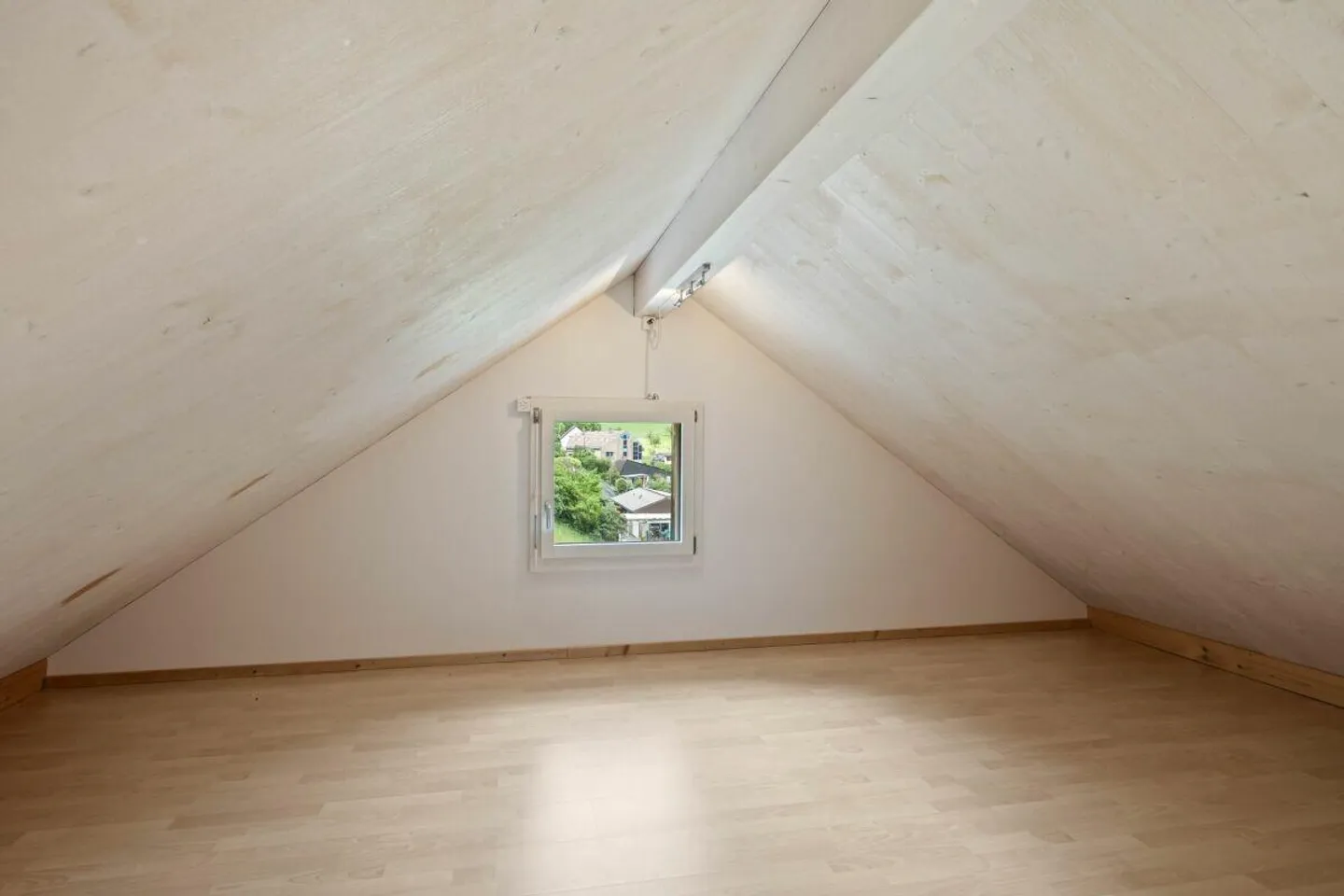 Exclusive South Slope Location: Detached Single-Family House with Panorama - Photo 19 of 20