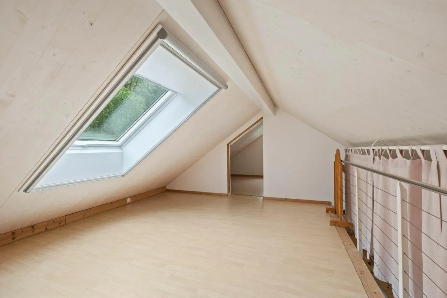 Exclusive South Slope Location: Detached Single-Family House with Panorama - Photo 18 of 20