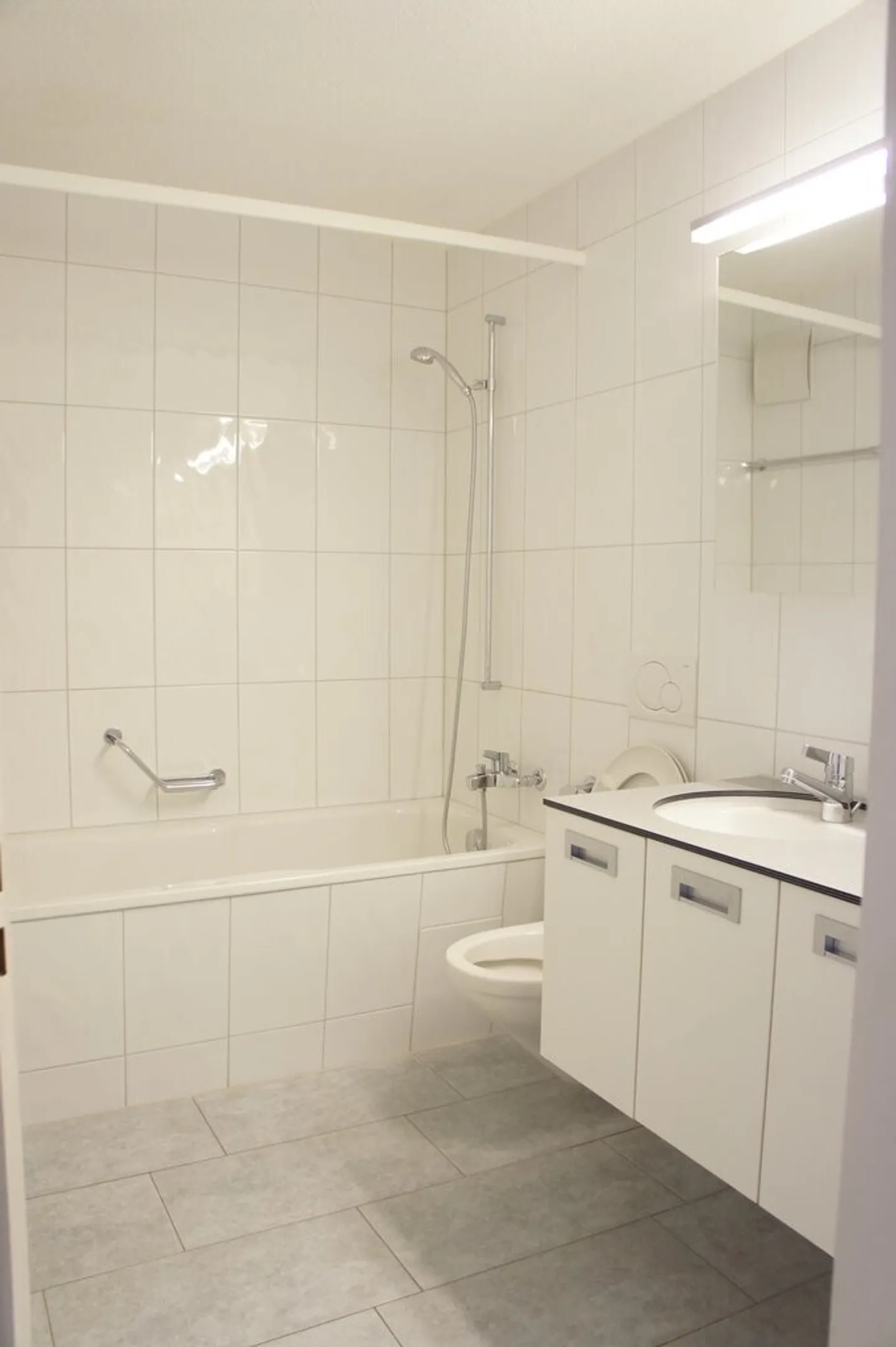 Cozy apartment seeks residents - Photo 3 of 6