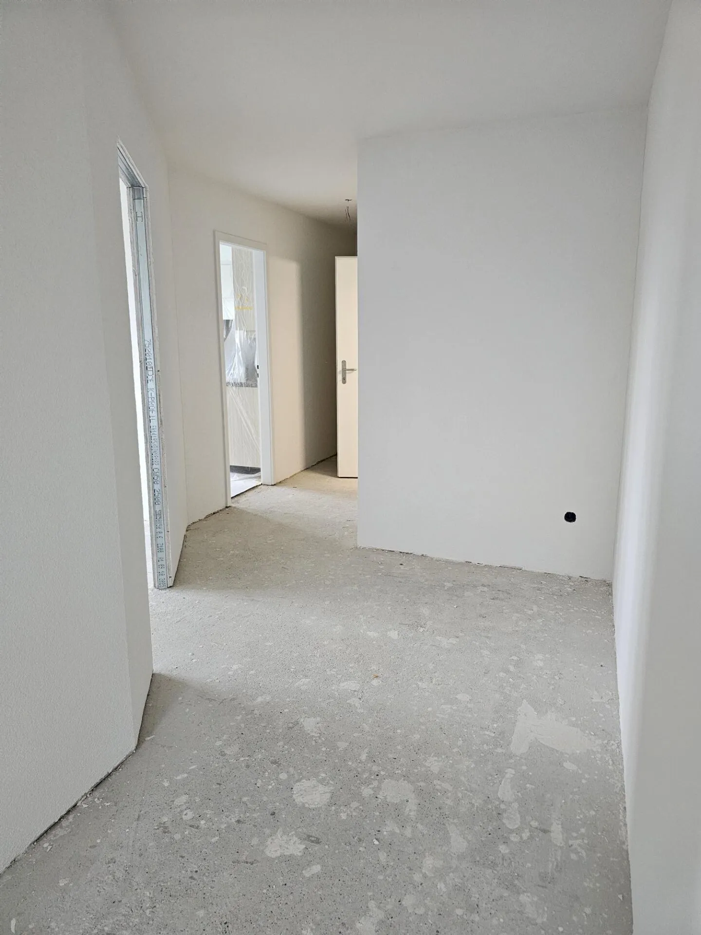 Appartamento 3.5 stanze modernizzato in affitto a Biel - Foto 3 di 6