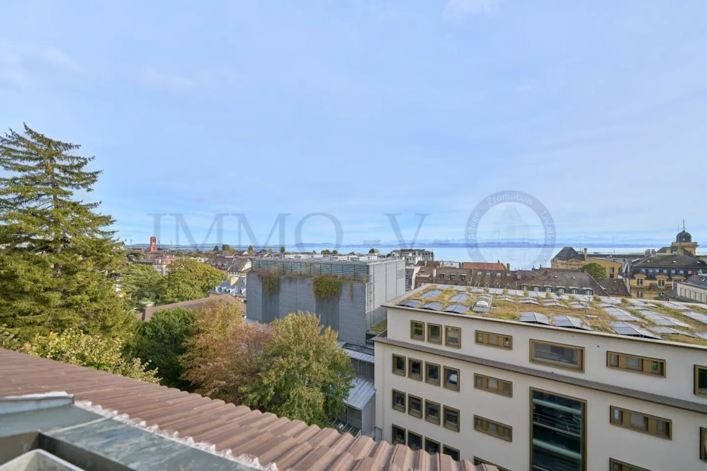 GERÄUMIGES PENTHOUSE-DUPLEX IM ZENTRUM - Foto 6 von 12