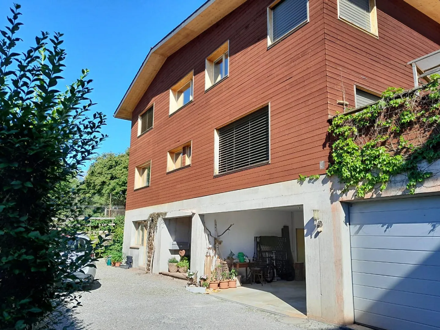 Cozy 2 1/2-room apartment in Sachseln - Photo 1 of 2