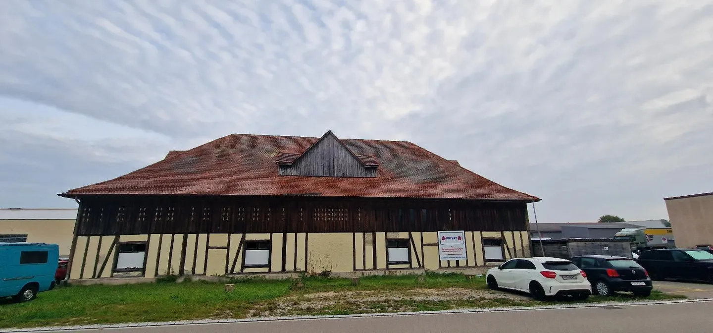 Hangar spacieux - Photo 9 sur 9