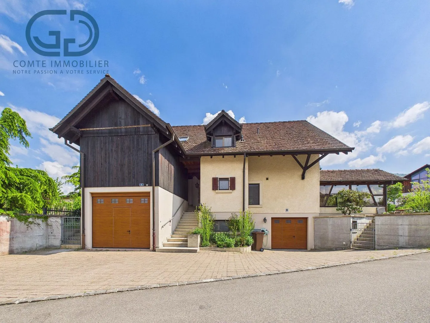 Magnificent Single-Family Home - Photo 2 of 13