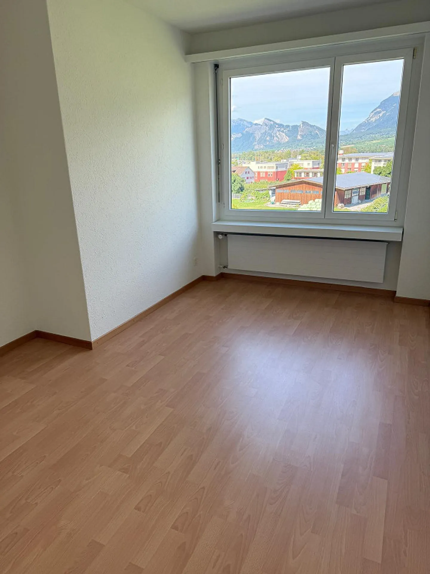 Renovated Attic Apartment in Central Location - Photo 6 of 8