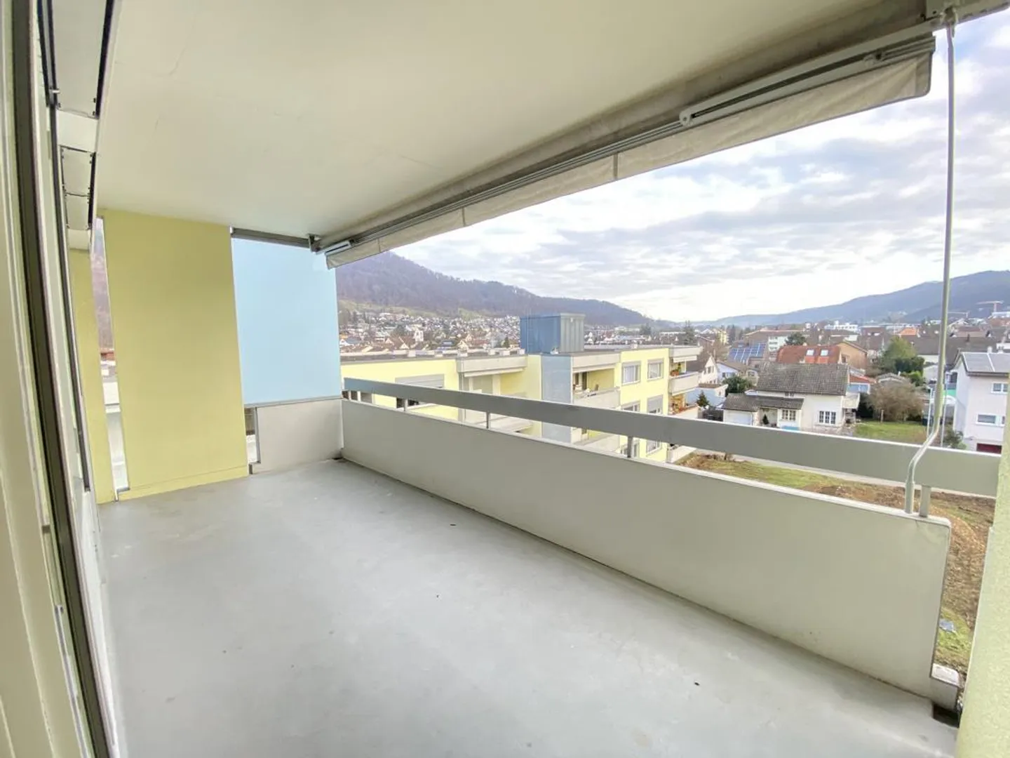 Helle und sanierte 3.5-Zimmerwohnung - Foto 8 von 8