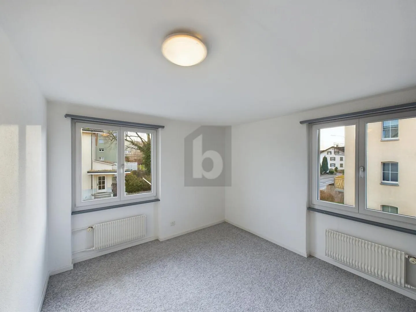 Charmante 2.5-Zimmer-Wohnung - Foto 2 von 5
