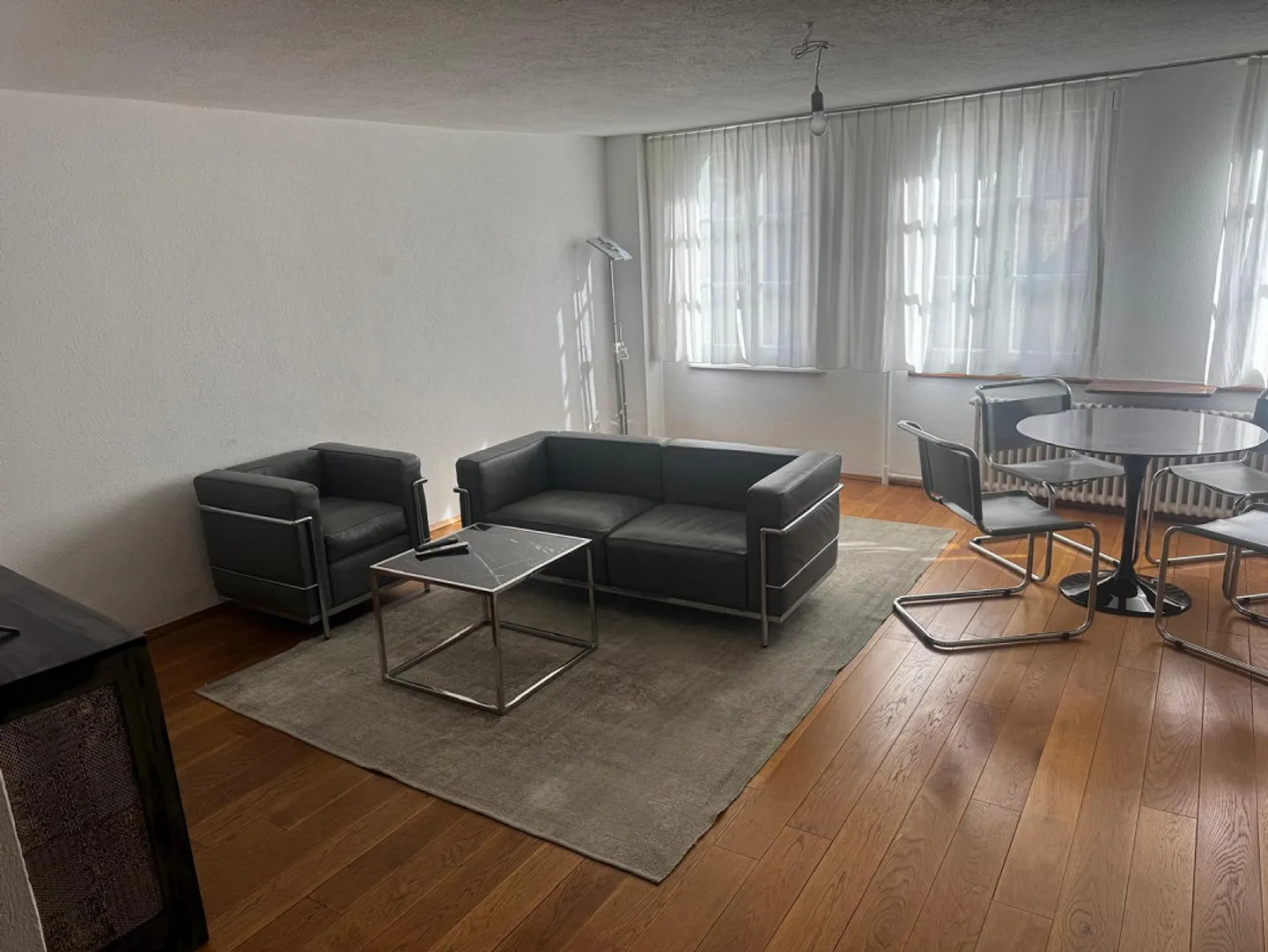 Appartement 2 pièces meublé : Charme de la vieille ville à Altstätten - Photo 5 sur 11