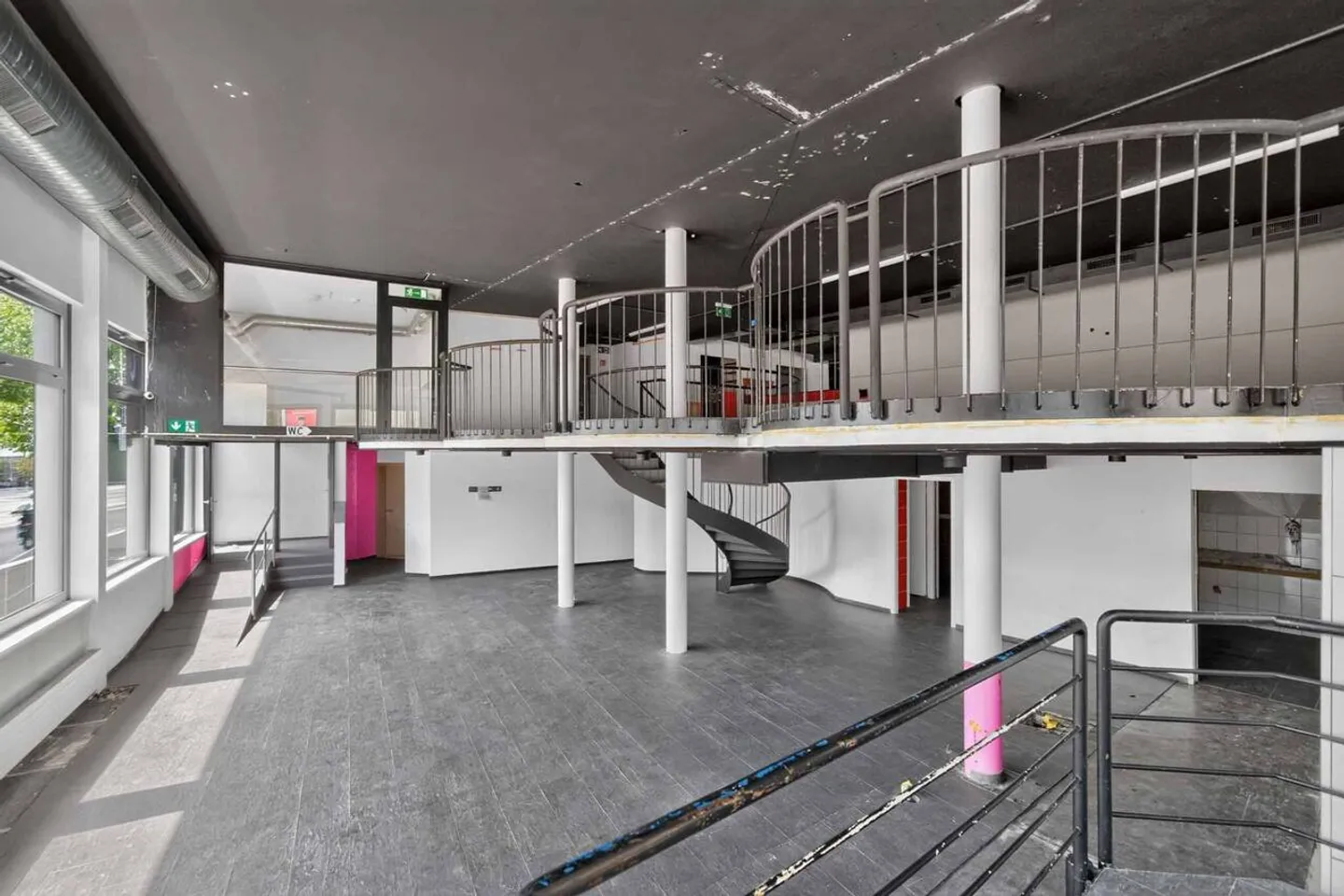 Zu vermieten! Gewerbliche und administrative Fläche von 267m2 - Foto 4 von 8