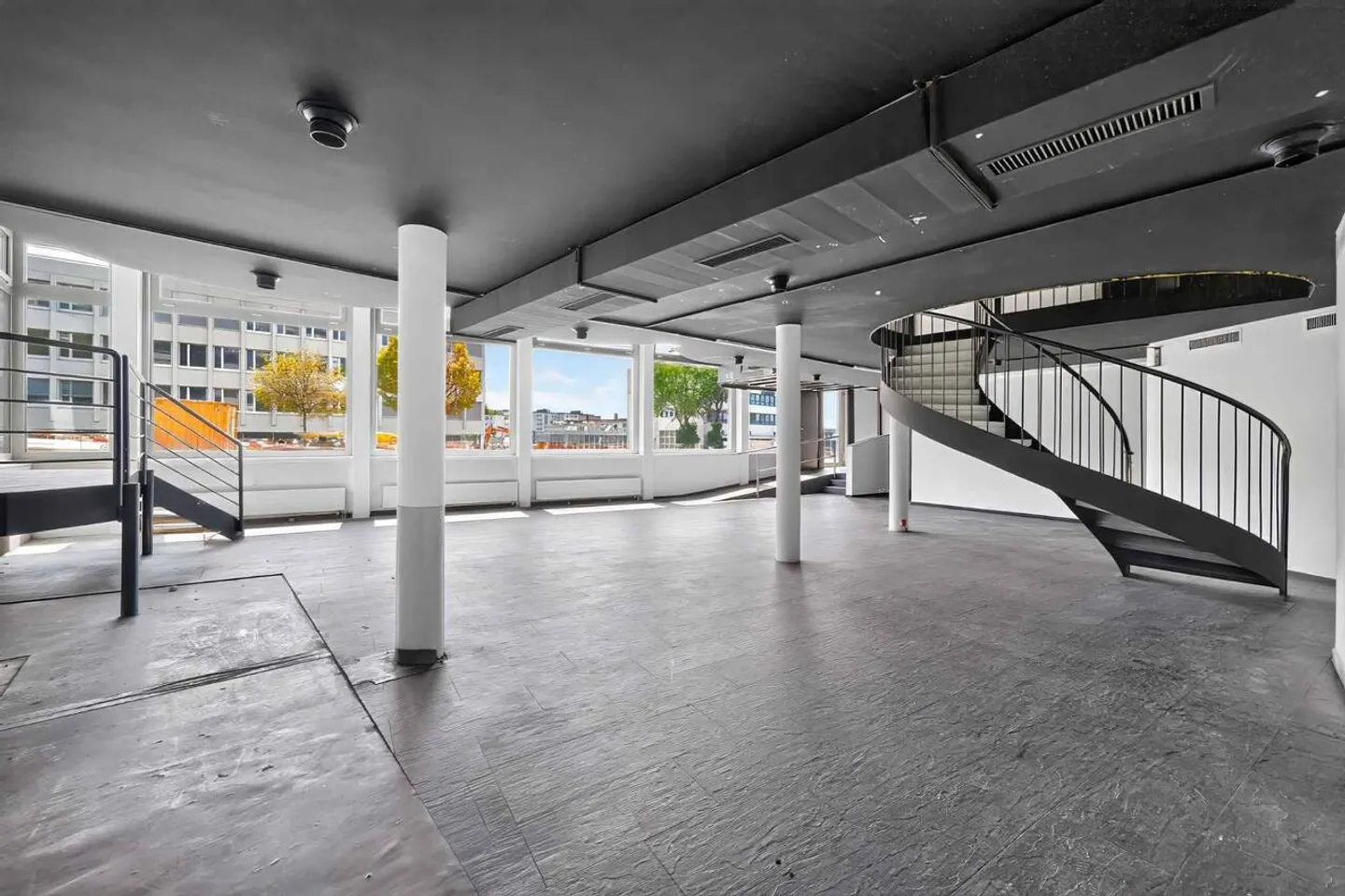 Zu vermieten! Gewerbliche und administrative Fläche von 267m2 - Foto 5 von 8