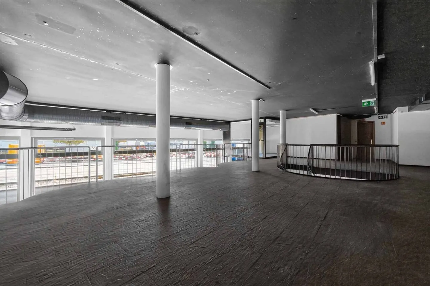 Zu vermieten! Gewerbliche und administrative Fläche von 267m2 - Foto 7 von 8