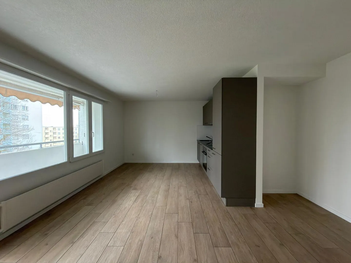 appartamento ristrutturato di 4.5 stanze - Foto 2 di 13