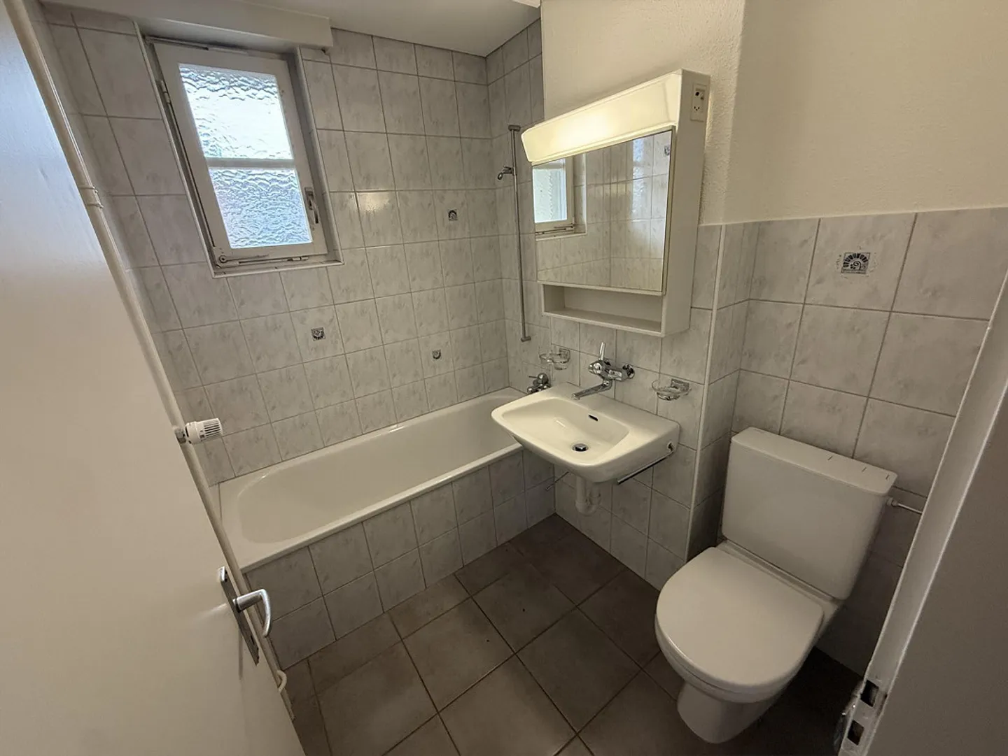 Renovated 5-room apartment in central location Wil - Photo 7 of 8