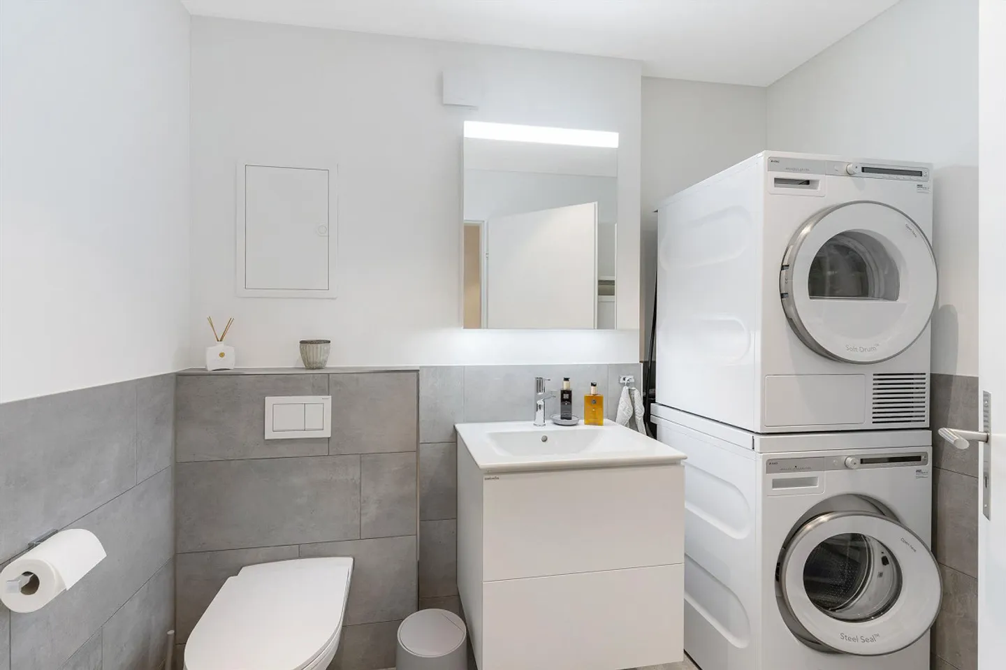 Appartement terrasse moderne et élégant de 2,5 pièces à Kriens-Obernau - Photo 10 sur 13