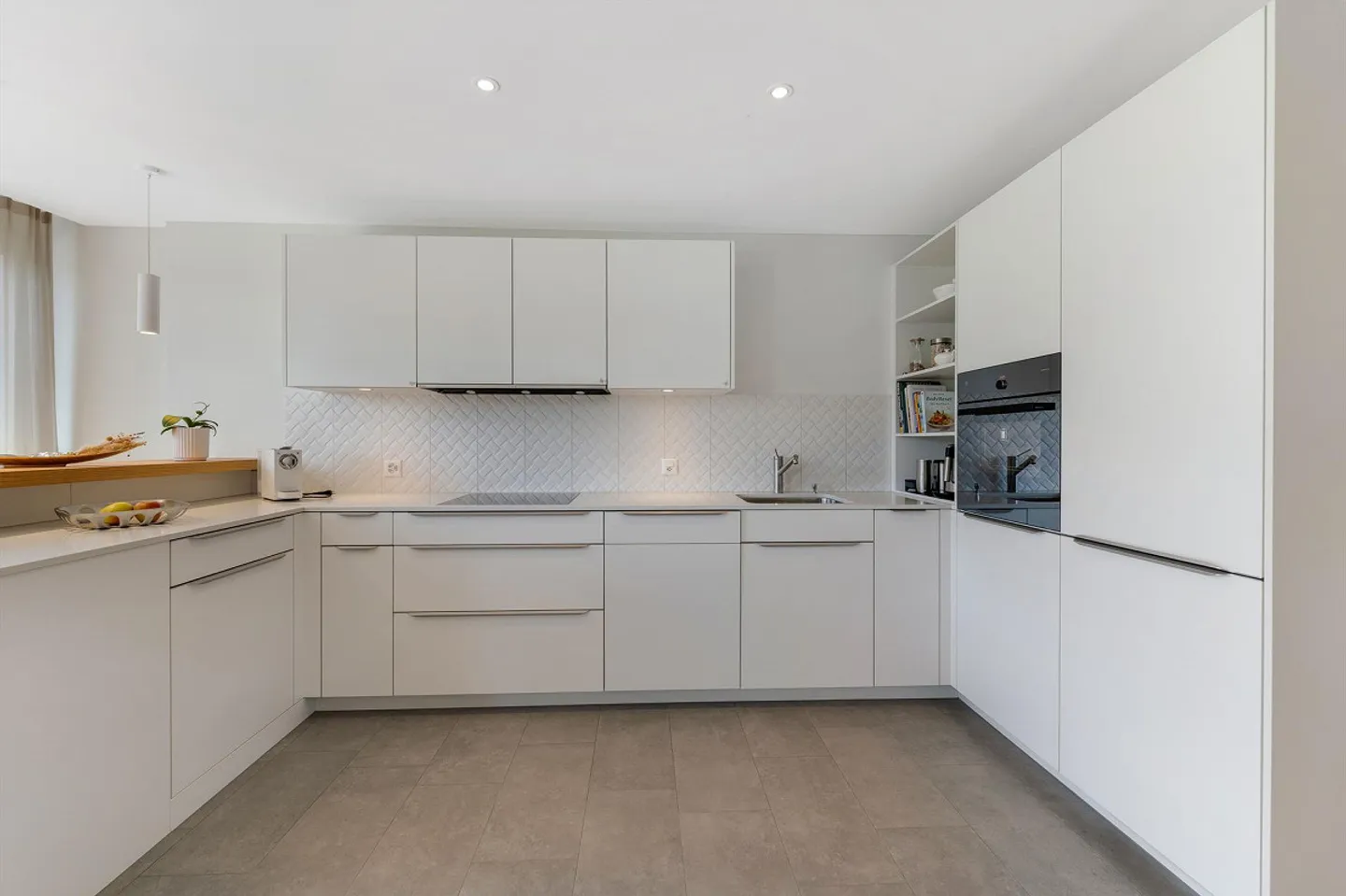 Appartement terrasse moderne et élégant de 2,5 pièces à Kriens-Obernau - Photo 5 sur 13