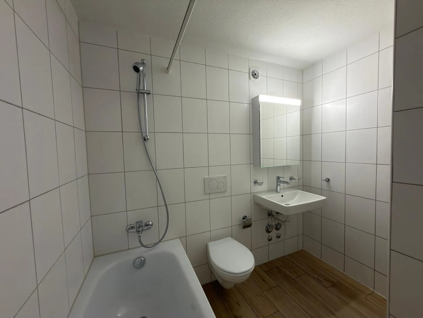 appartamento ristrutturato di 4.5 stanze - Foto 12 di 13