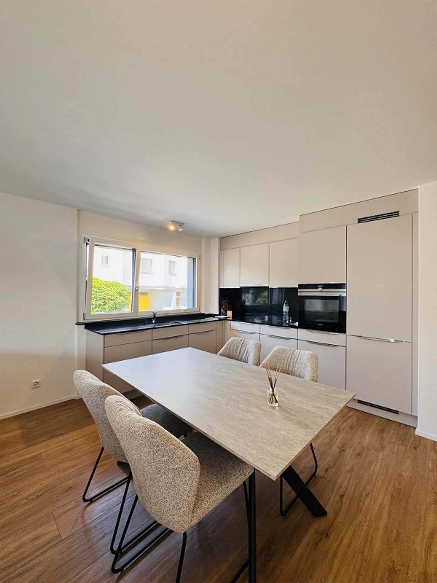 Doppelte Chance: Zwei helle 3.5-Zimmer-Wohnungen in Zug - Foto 5 von 9