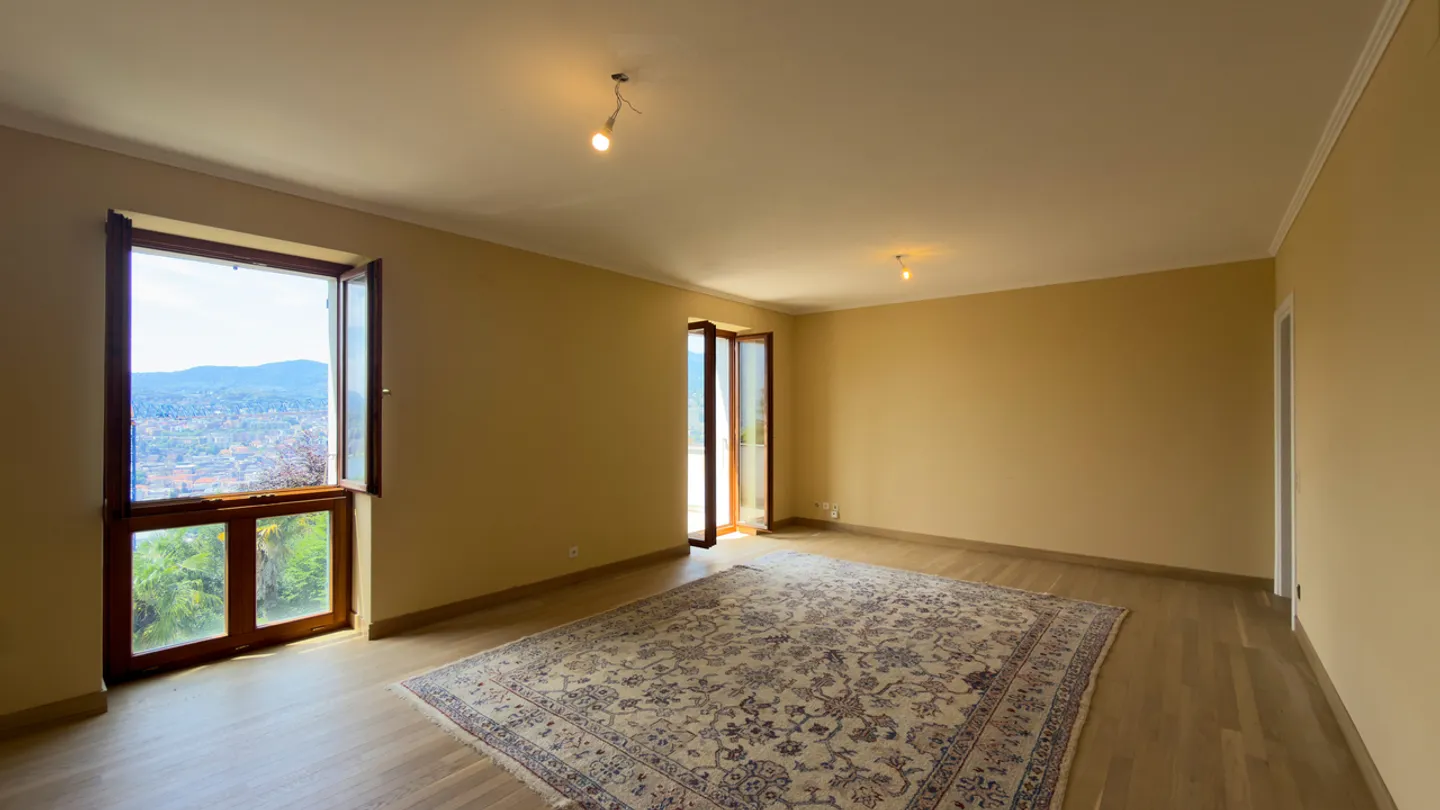 Elegante Wohnung mit atemberaubendem Blick - Foto 5 von 14