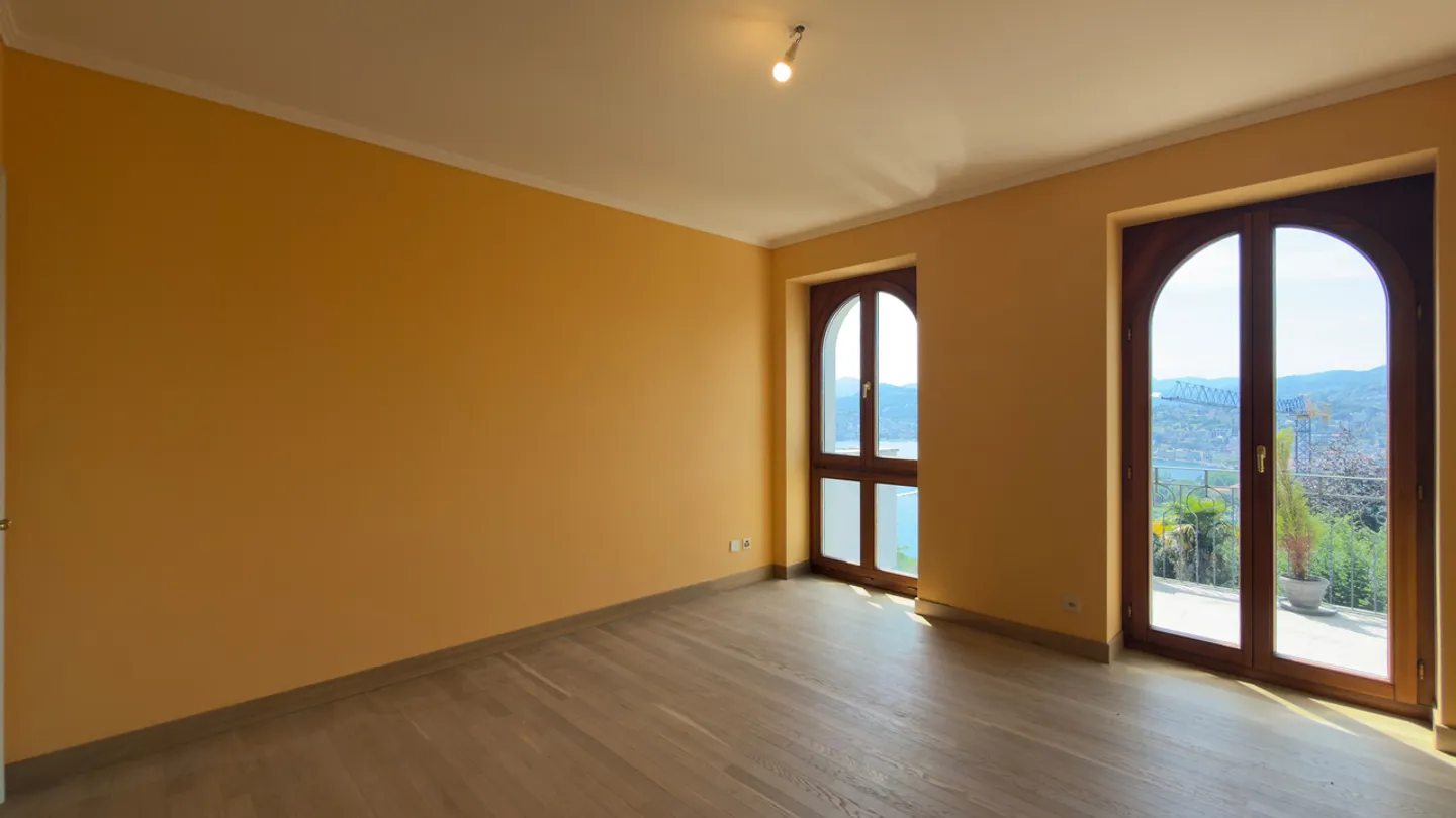 Elegante Wohnung mit atemberaubendem Blick - Foto 8 von 14