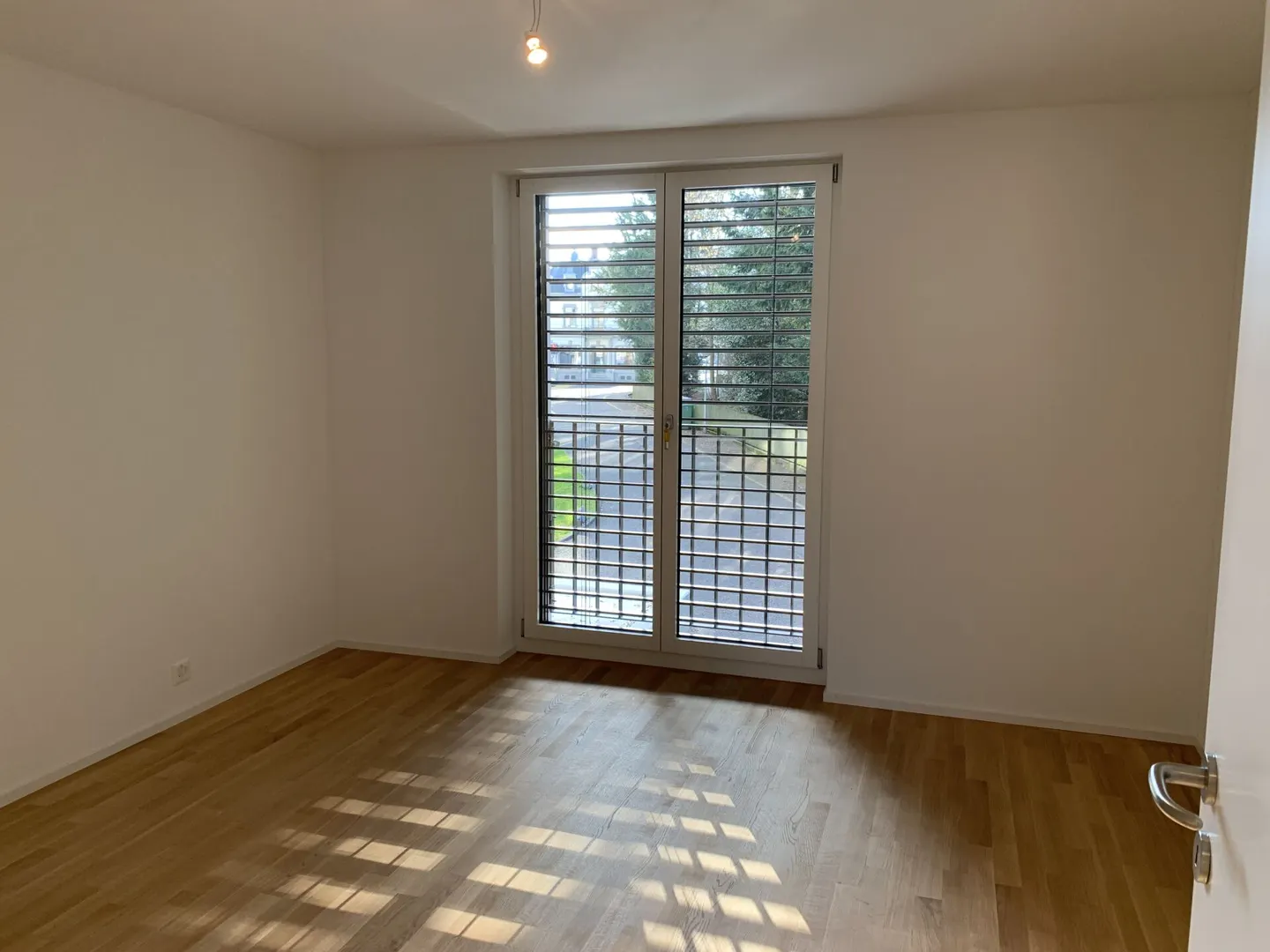 Modern 2.5-room apartment in the center of Kriens - Photo 4 of 9