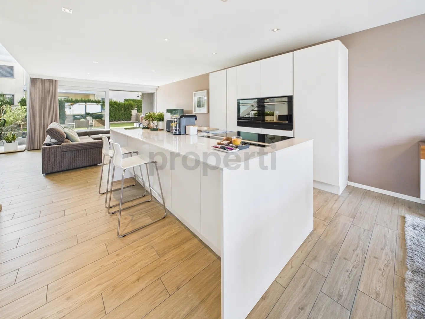 Appartamento arredato di 4.5 stanze a Vétroz - Foto 2 di 13