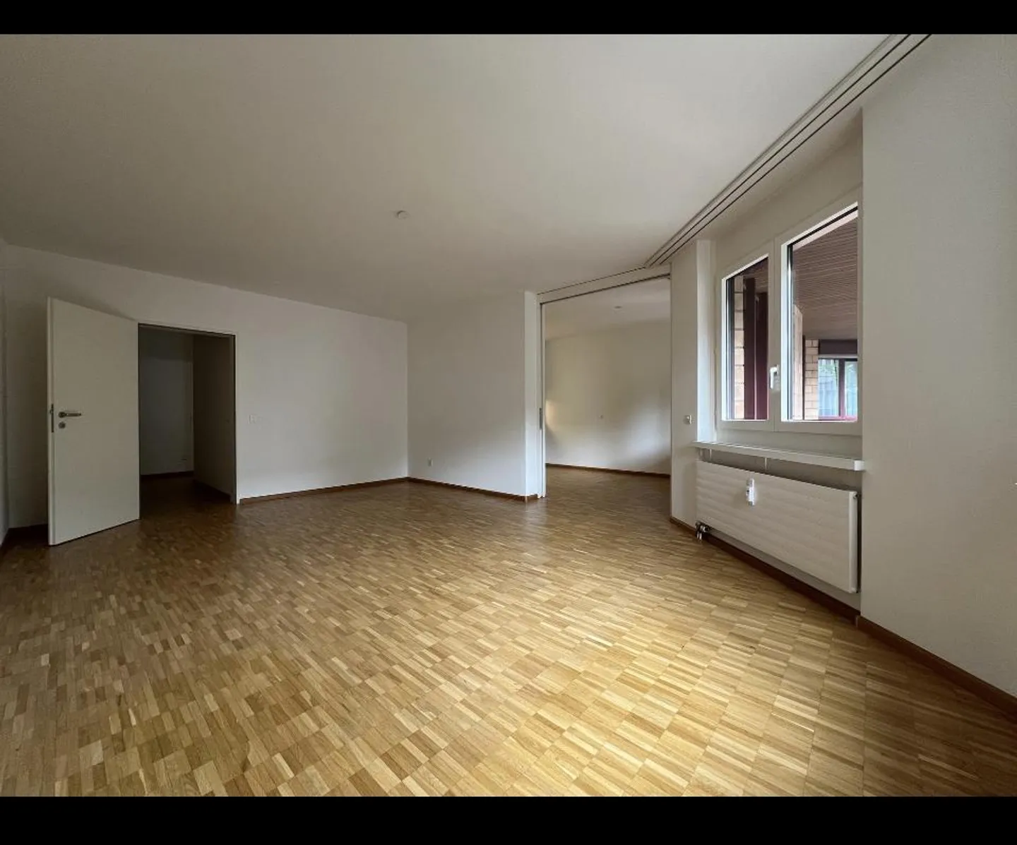 Spacious 3.5-Room Apartment - Photo 9 of 11