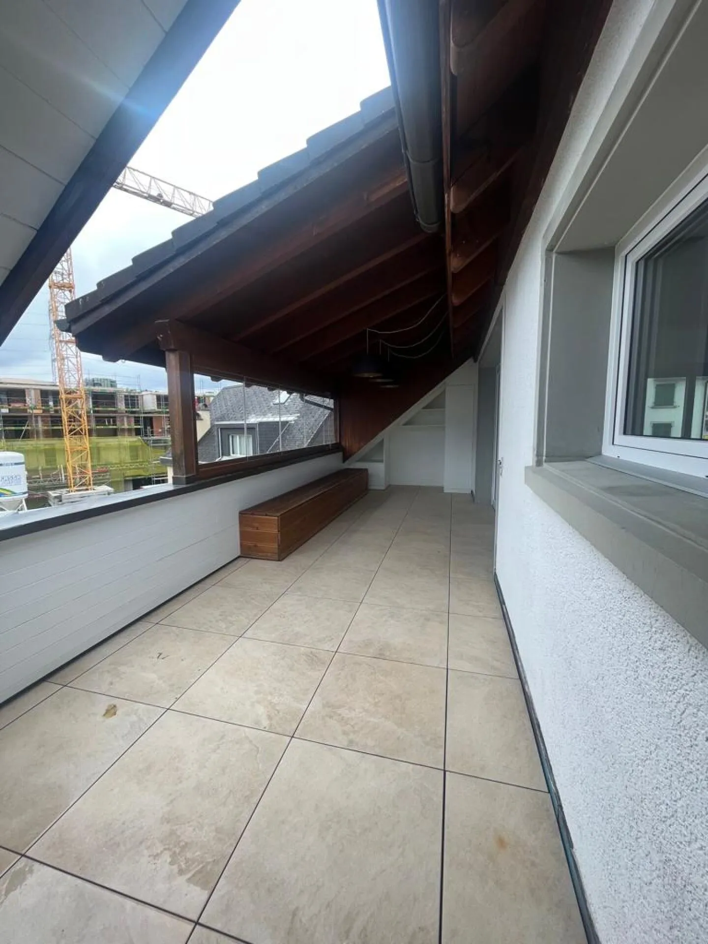 Moderno appartamento duplex/maisonette di 5,5 stanze con balcone soleggiato! - Foto 5 di 14