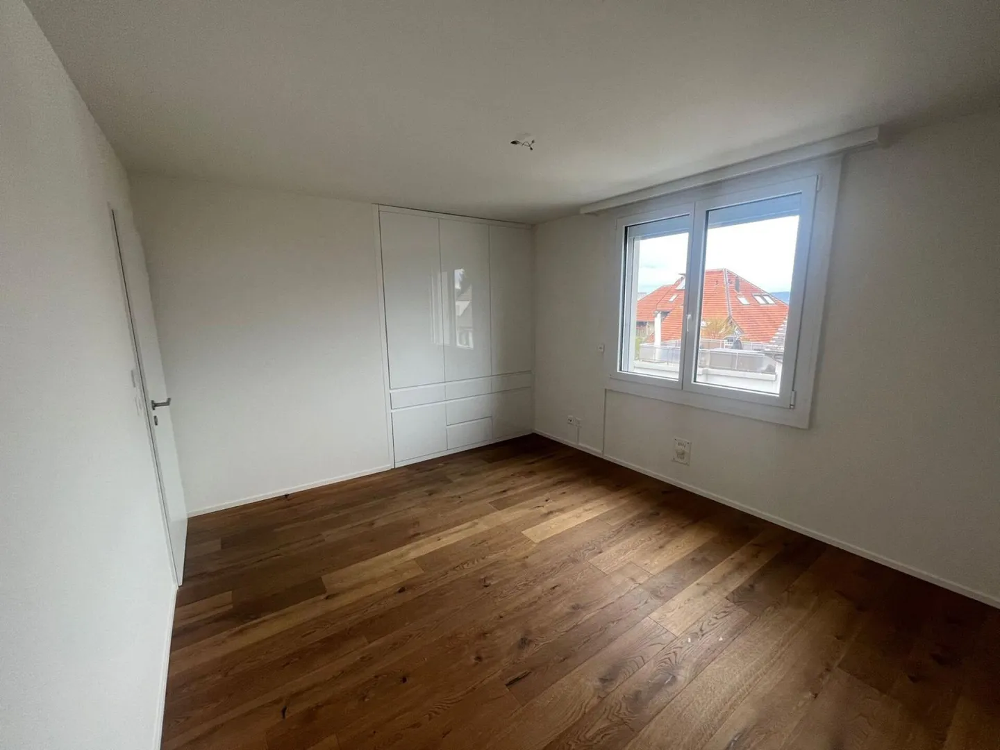 Moderno appartamento duplex/maisonette di 5,5 stanze con balcone soleggiato! - Foto 7 di 14