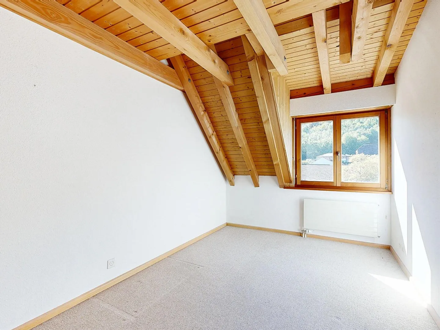 5.5-Room Middle House with Versatile Space Offer - Photo 5 of 7