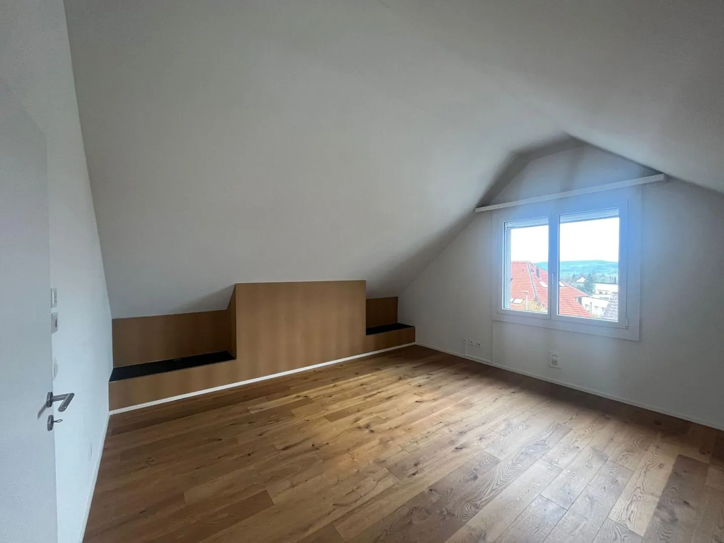 Moderno appartamento duplex/maisonette di 5,5 stanze con balcone soleggiato! - Foto 14 di 14