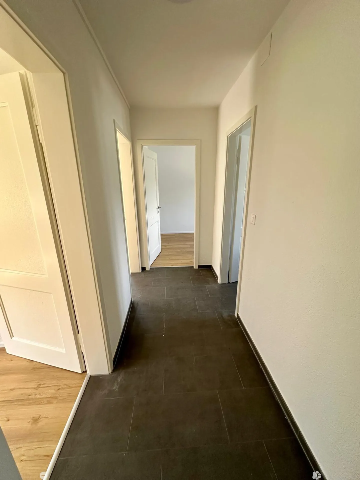 3-room apartment with attic in housing cooperative - Photo 7 of 8