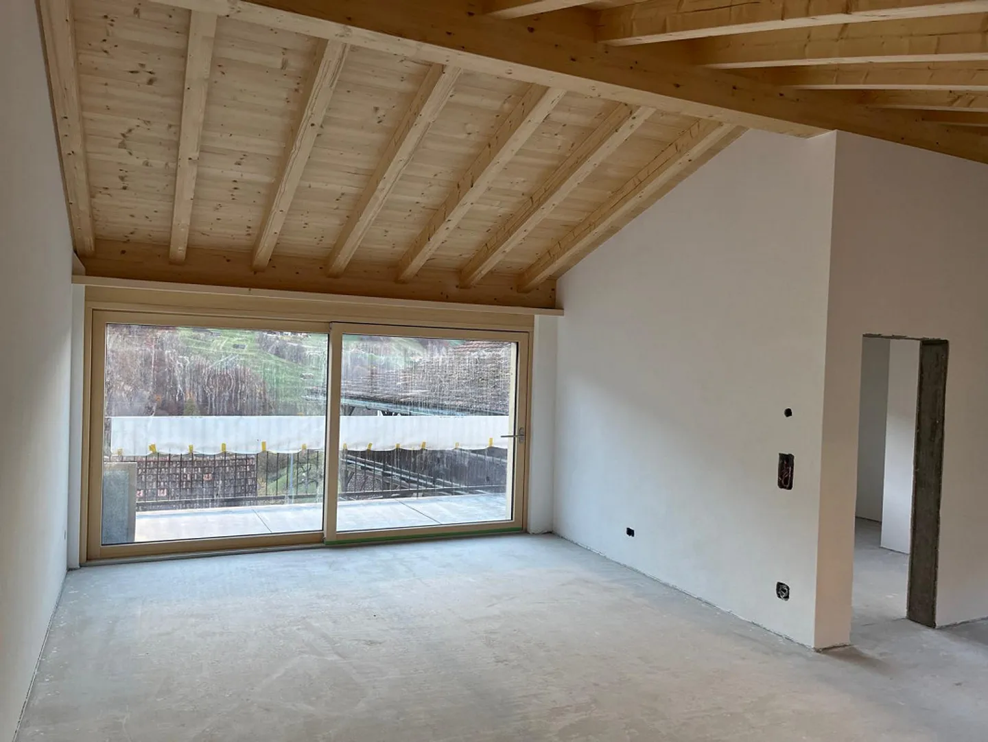 Appartement duplex moderne de 4,5 pièces dans un endroit calme à Saas im Prättigau - Photo 2 sur 5