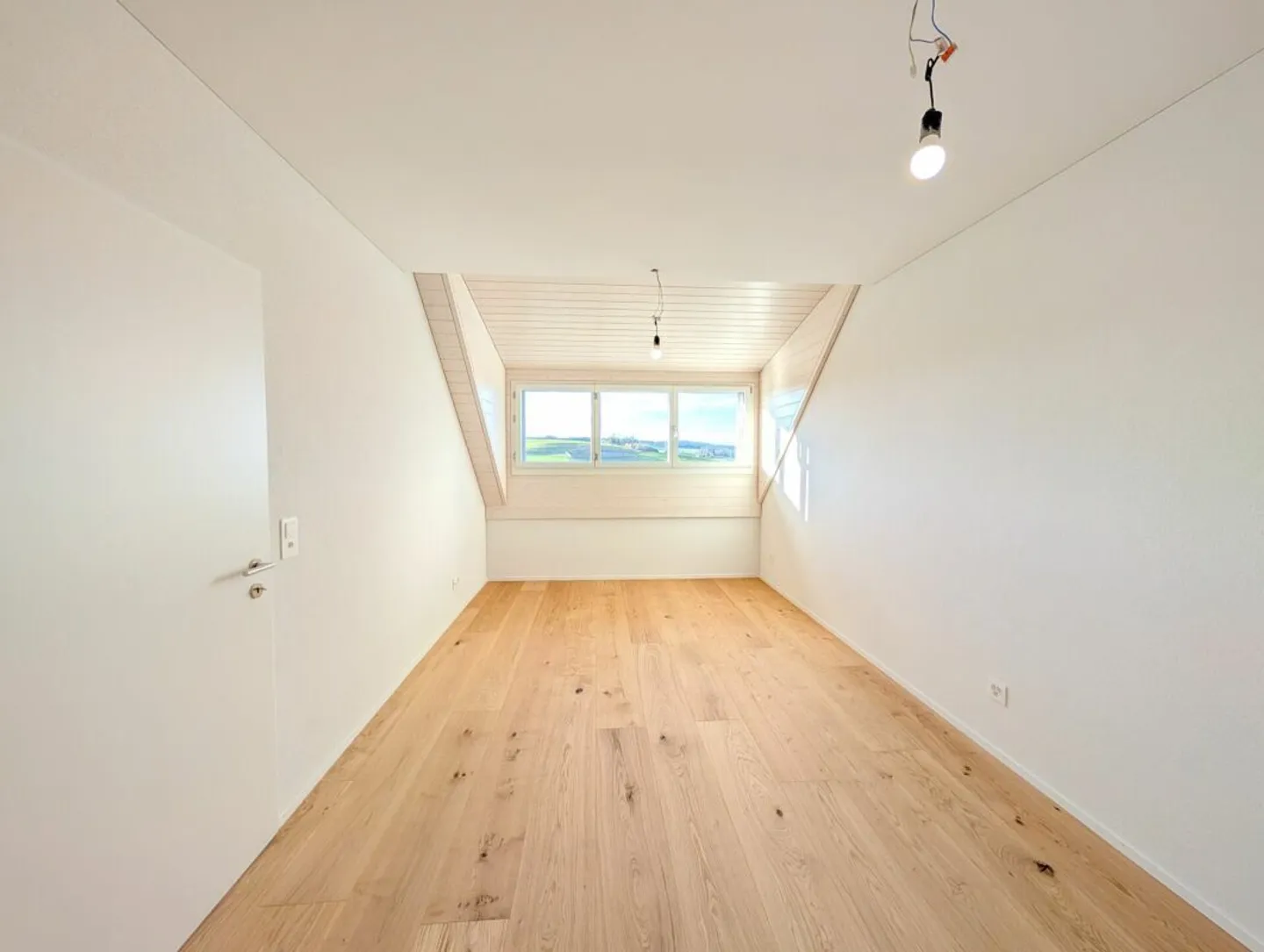 Stilvolle Wohnung mit atemberaubender Aussicht - Foto 7 von 15