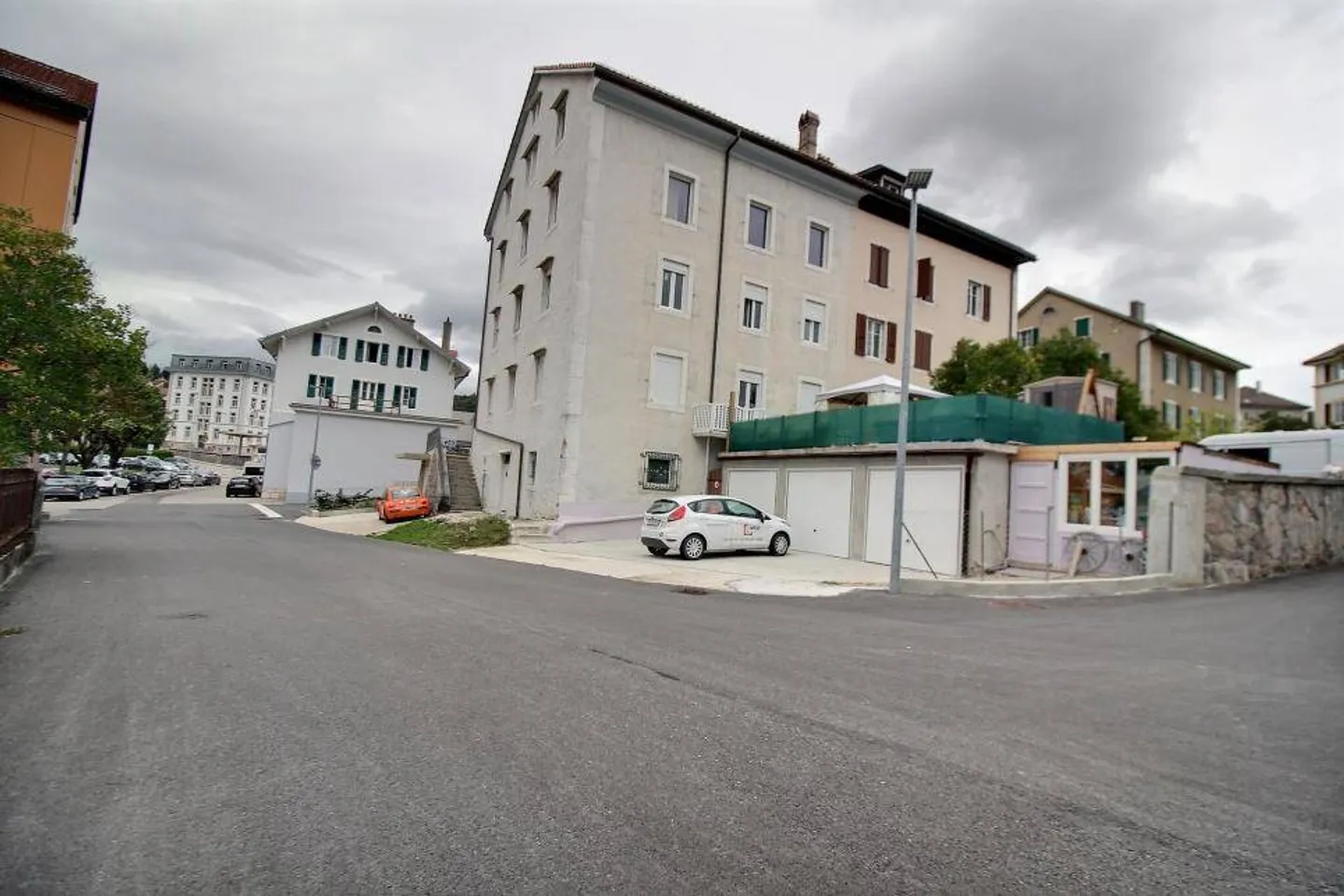 Edificio residenziale - Foto 3 di 13
