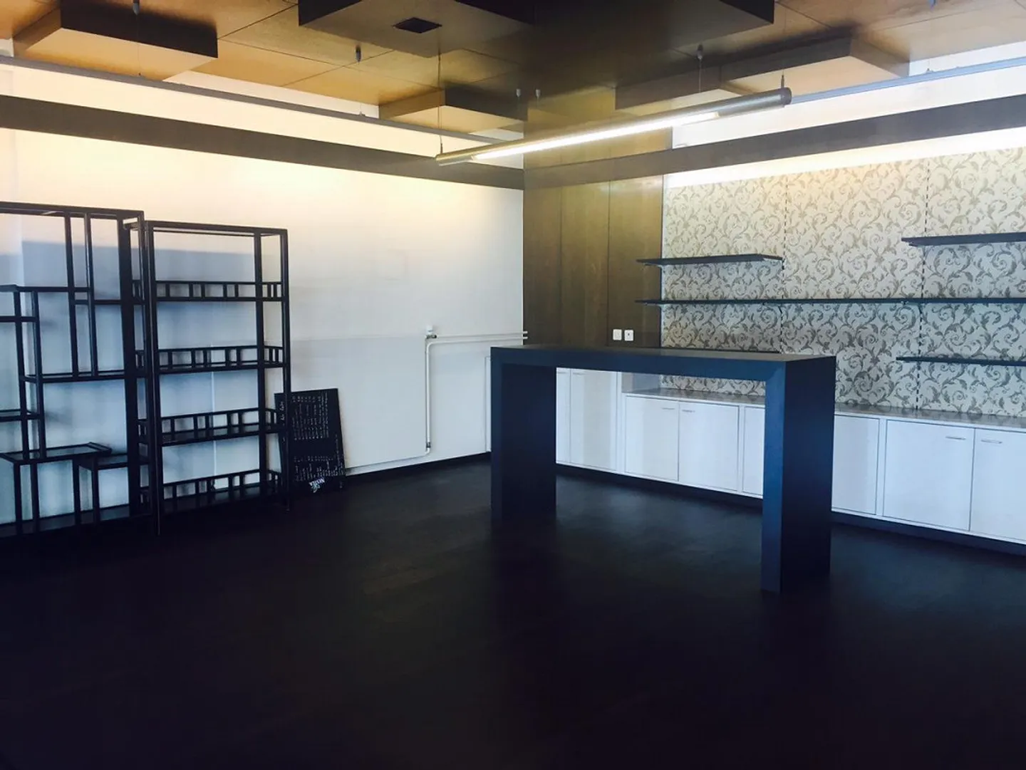 Retail Space / Studio - Photo 5 of 5