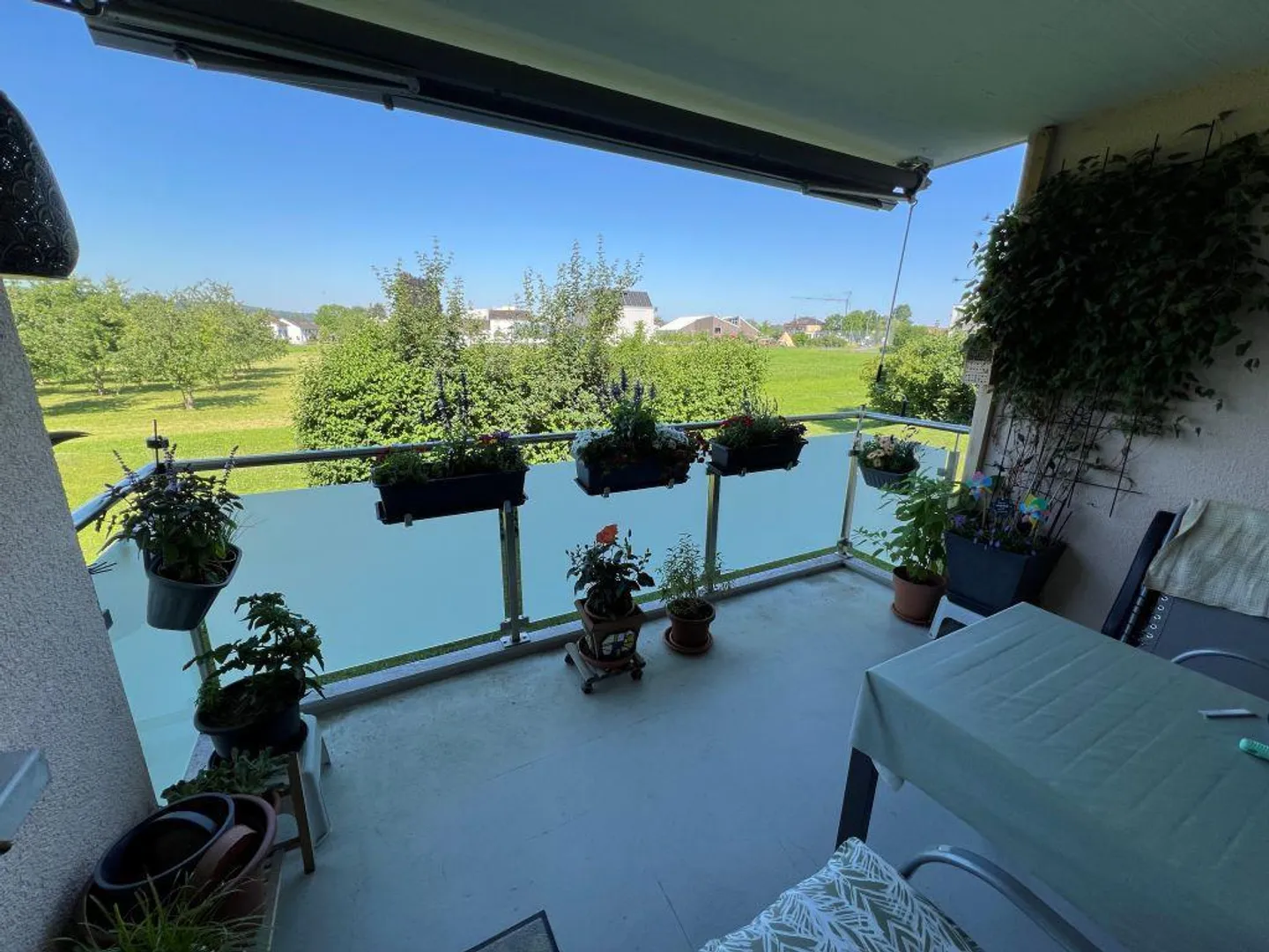 Attractive apartment with a beautiful view of greenery! - Photo 5 of 12