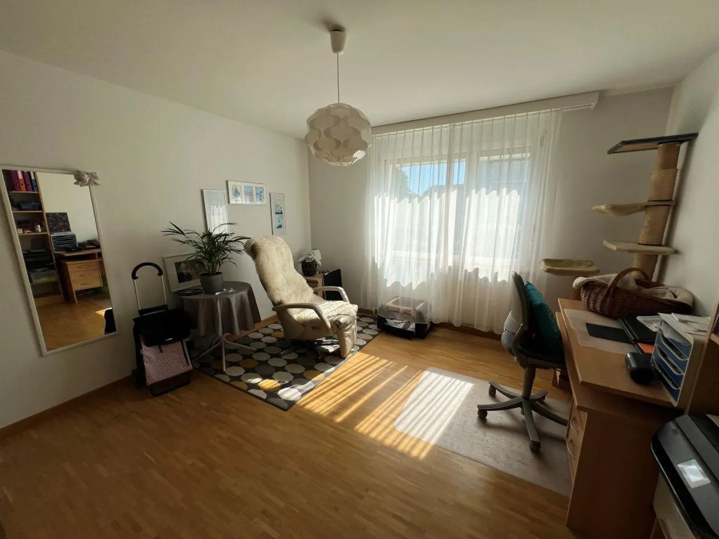 Attractive apartment with a beautiful view of greenery! - Photo 8 of 12