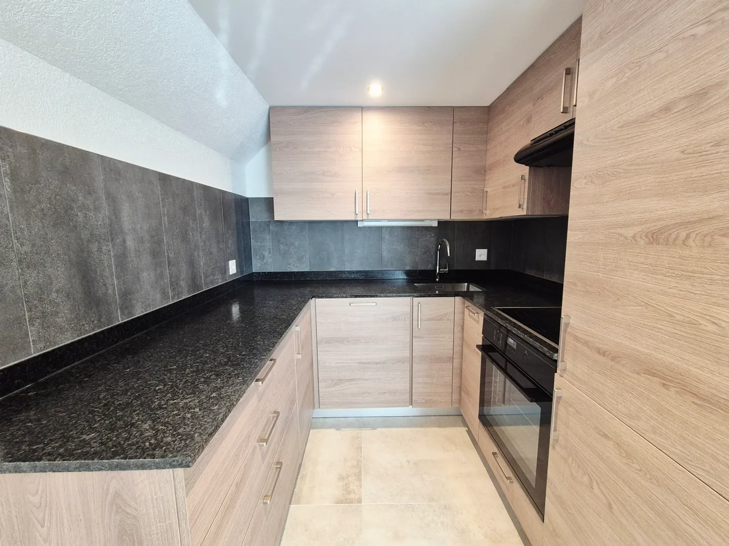 BROCFABRIQUE / 3,5-Zimmer-Duplex, 2026 renoviert - Foto 1 von 8