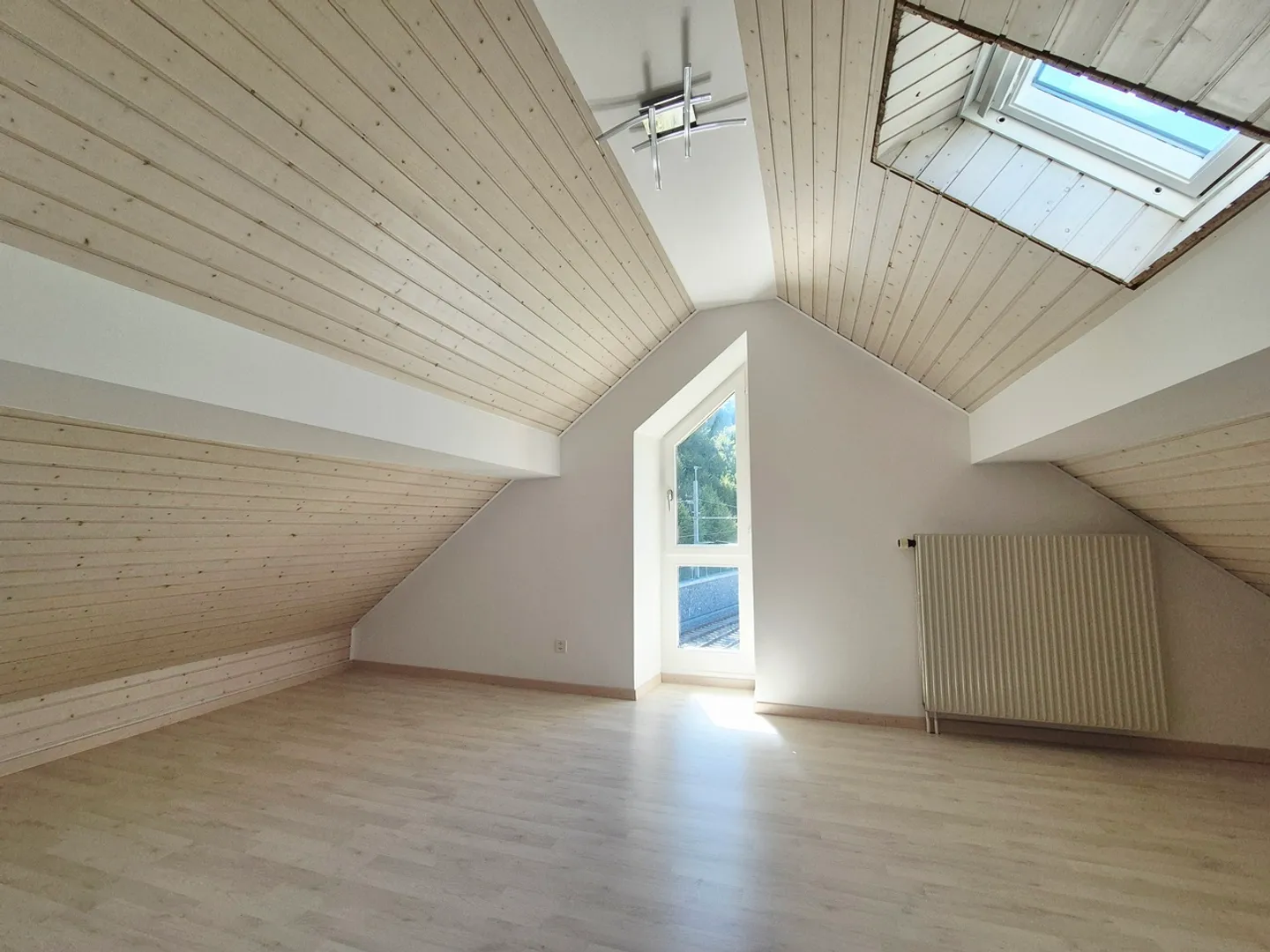 BROCFABRIQUE / 3,5-Zimmer-Duplex, 2026 renoviert - Foto 7 von 8