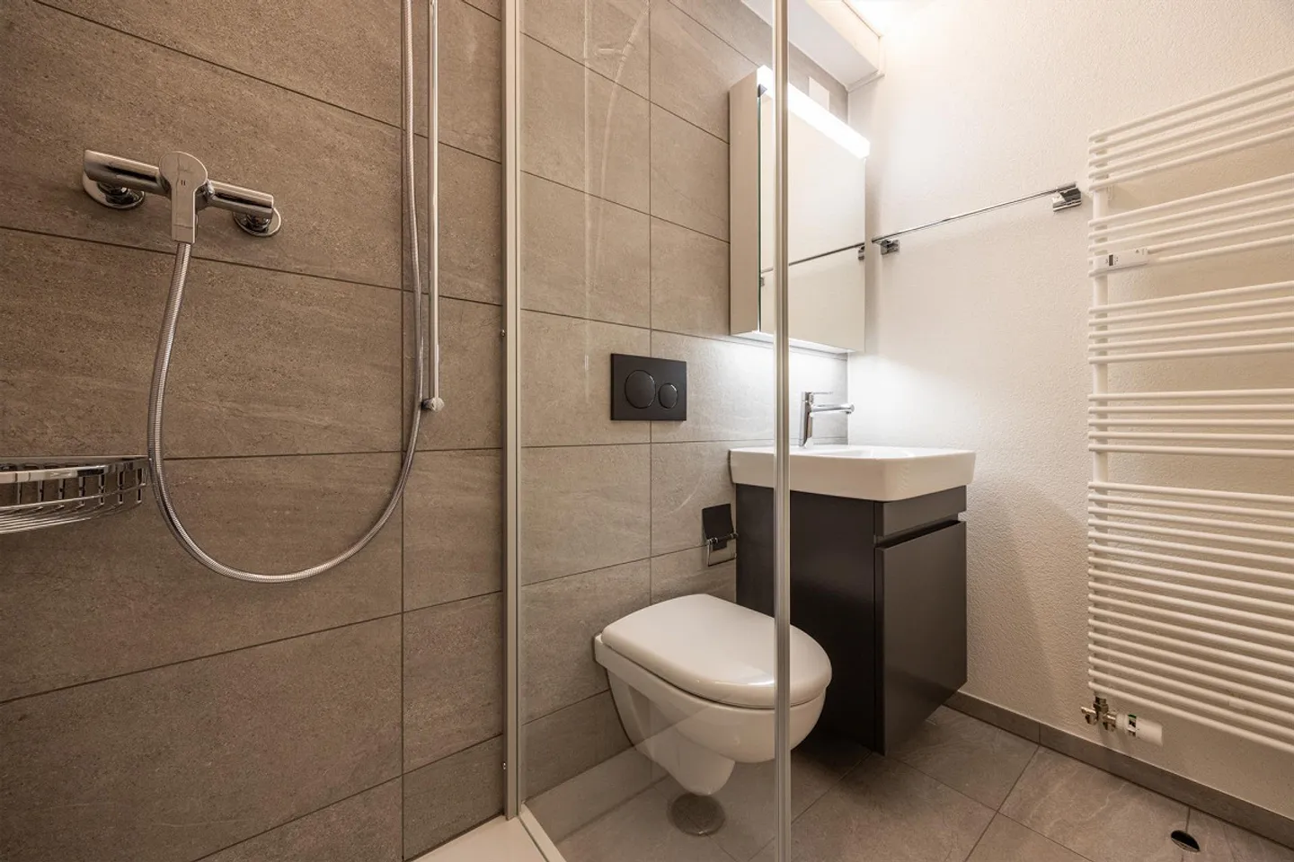 Neubauwohnung mit Waschturm - in ruhiger Wohnlage von Feldbrunnen - Foto 7 von 9