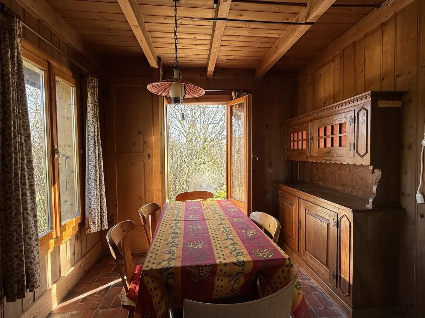 ENCHANTED PARENTHESIS - Photo 9 of 11