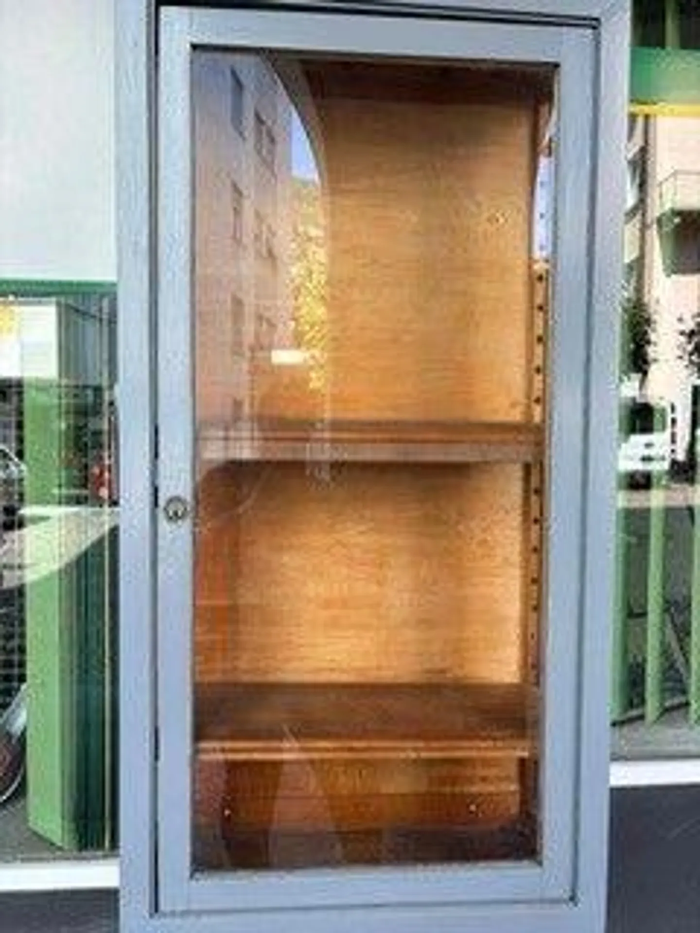 Showcases for rent in Old Town Locarno - Photo 4 of 4